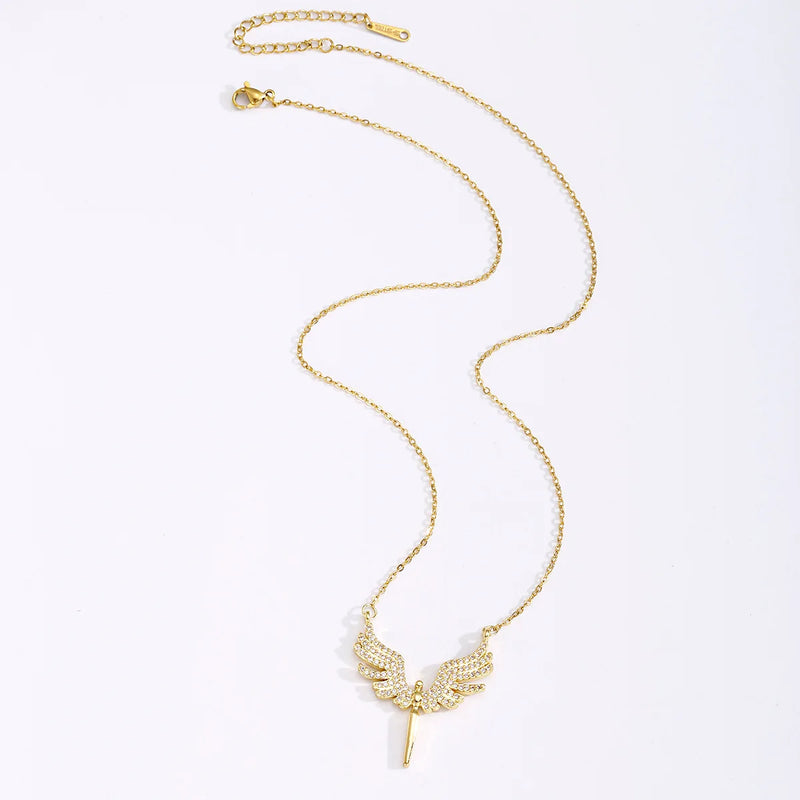 Eleganter Modeschmuck Anhänger Halskette für Frauen mit nicht verblassenden Kupfer- und Zirkonia-Engelsflügeln - Halskette