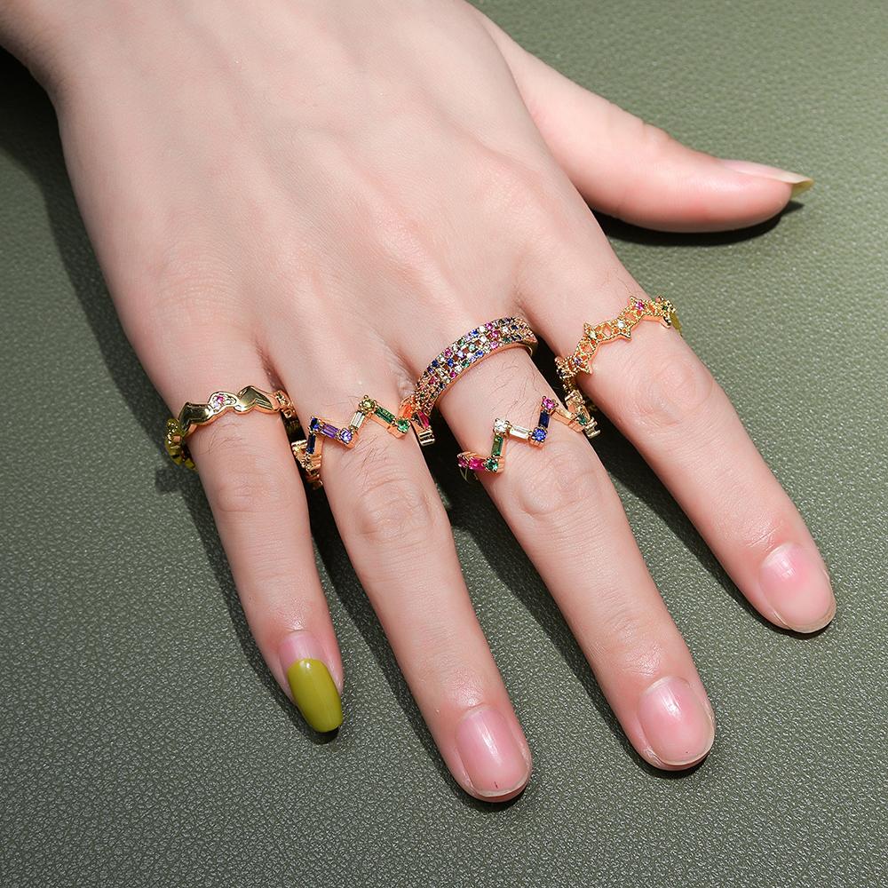 Fancy Bunfle Funkelner Strass Geschmückter Ring