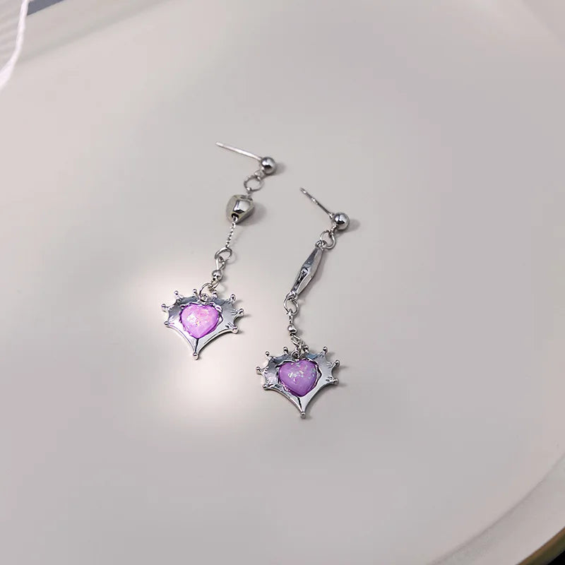 Modische süße coole Stil Zirkon Herz Ohrstecker für Frauen Mädchen Persönlichkeit Kreuz Schleife Silberfarbene Ohrringe Schmuckgeschenk