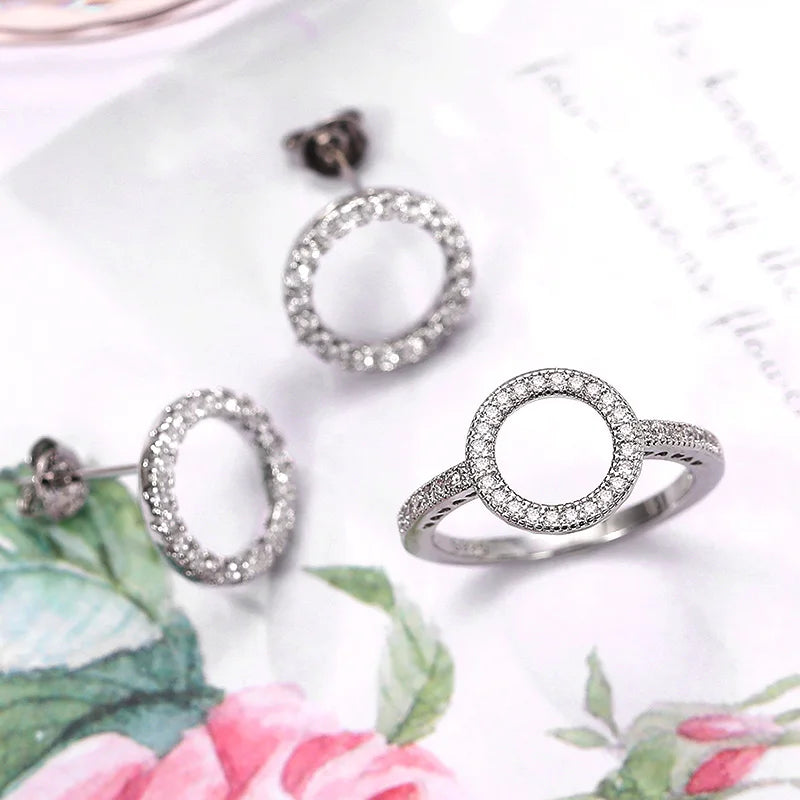 Modische vielseitige funkelnde Kreisohrringe mit Kristall Cubic Zirkonia minimalistischen Ohrringen für Jugendliche Damen Schmuck