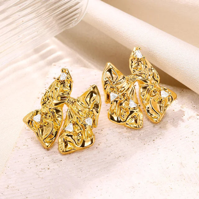 Goldene Ohrringe für Frauen - Bogenstift-Nagelohrring, modischer süßer Schmuck, Ohrpiercing-Accessoires, Weihnachtsgeschenk Aretes