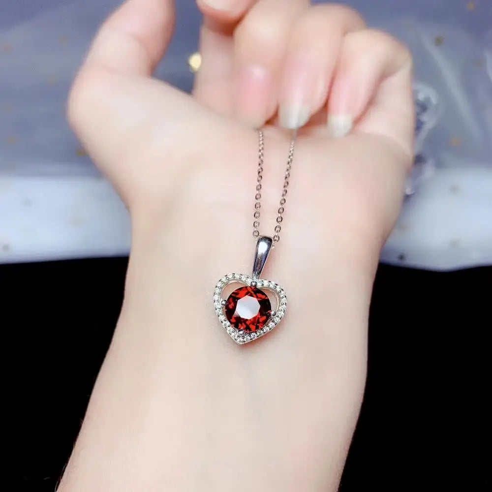 Strahlende Herz-Halskette