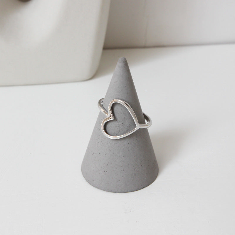 Verstellbarer Ring mit Jungfrauenherz