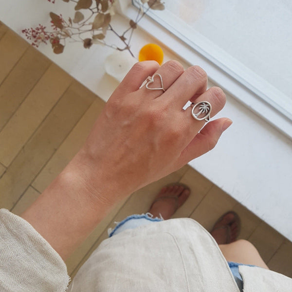 Verstellbarer Ring mit Jungfrauenherz