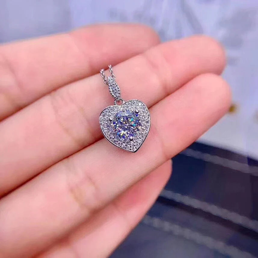 Moissanit-Halskette im Herz-Stil, Silber-Halskettenschmuck