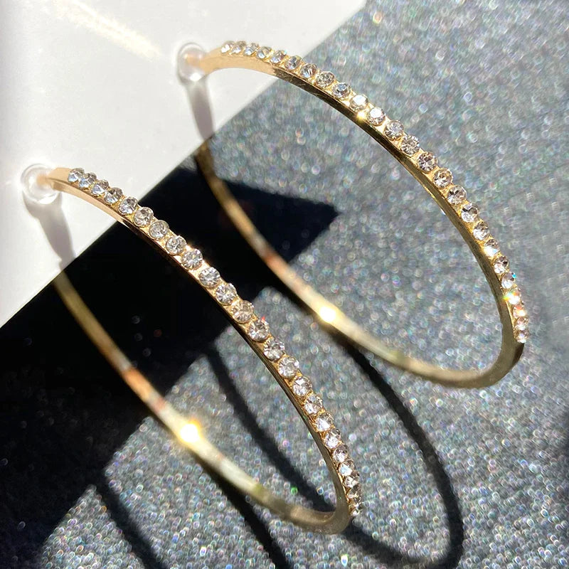 Kreis der funkelnden Ohrclips