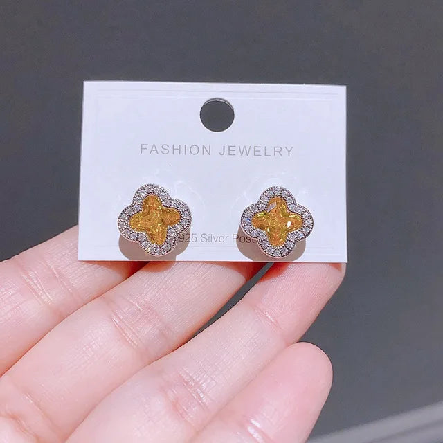 Stilvolle Kleeblatt Ohrstecker für Damen | Hochwertige Kristall Ohrstecker