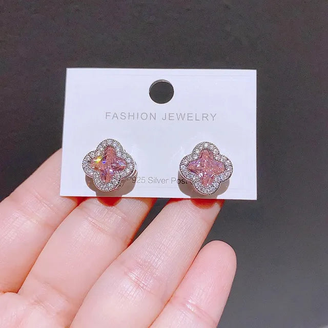 Stilvolle Kleeblatt Ohrstecker für Damen | Hochwertige Kristall Ohrstecker