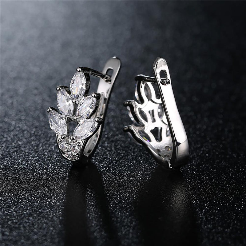 Hoch Getönte Blätter Formen Kubische Zirkonia Silberfarben Reifen Ohrringe