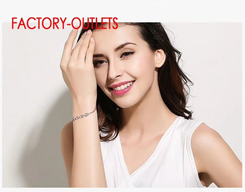 Schmucksets mit Würfelanhänger Halskette, Ohrringen, Armband und Ring aus hochwertigem 925er Sterlingsilber für Mädchen - Trendy und wunderschön