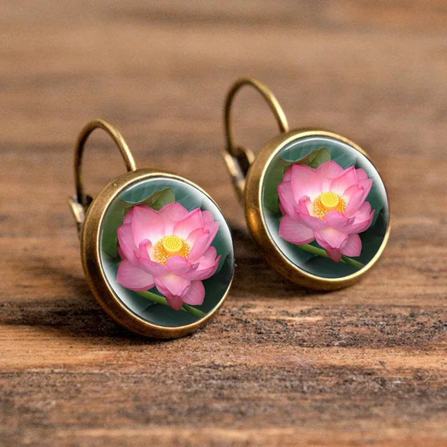 Beliebte Pop-Schmuck-Domglas-Legierungs-Ohrringe mit Blumenmalerei - Edles Modisches Geschenk