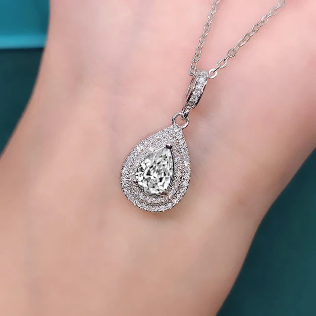 Grünes Anhänger-Hochzeitscollier mit Zirkonia | Tropfenanhänger