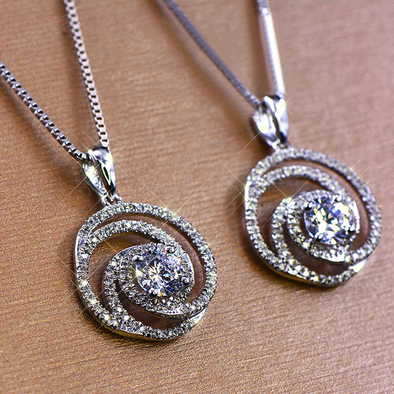 Kreative kreisförmige Anhänger Halskette mit funkelndem Kristall Cubic Zirkonia - Modischer Schmuck für Frauen