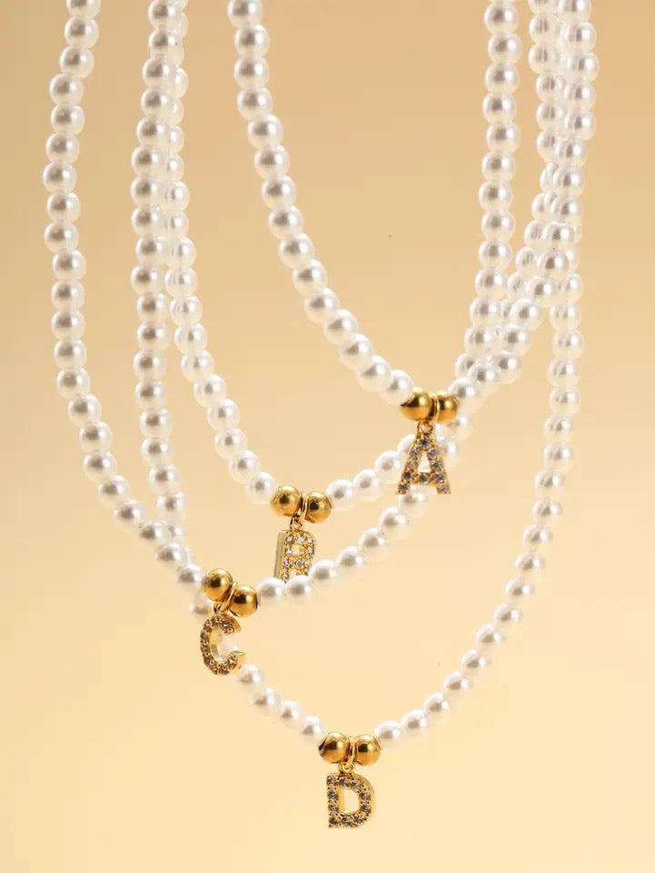 Perlenkette mit Wunschbuchstabe