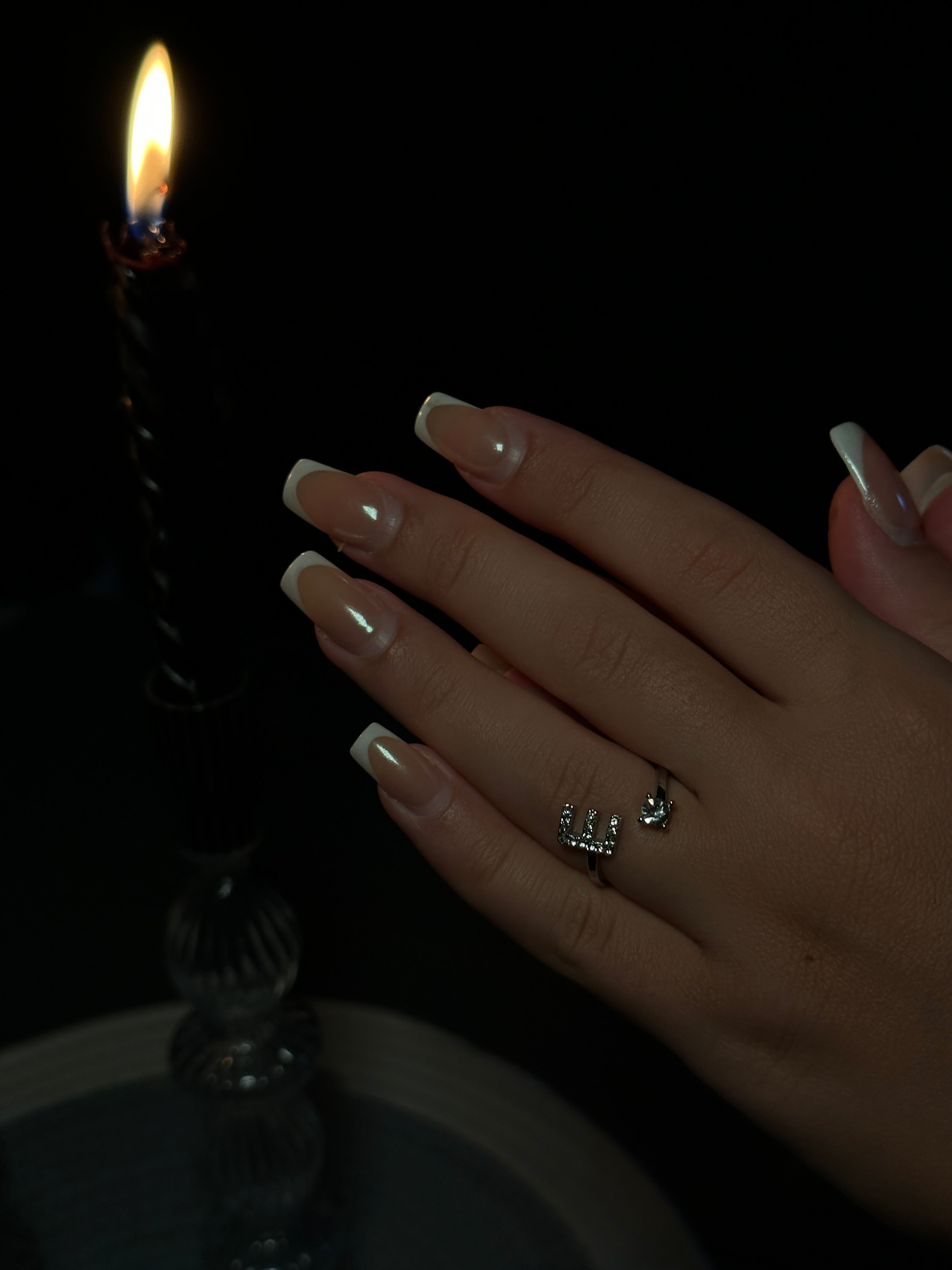 Buchstabenring und Magnetische Partnerarmbänder mit Rosenbox Set I Setpreis