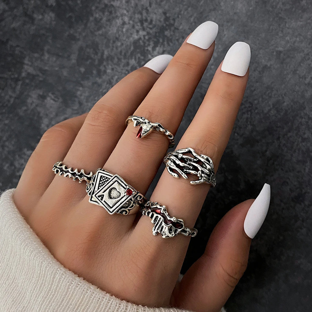 Gothic Silberfarbene Ringe Set für Frauen Männer Vintage Halloween Kreuz Skelett Schlange Spielkarten Mode Schmuck Geschenke