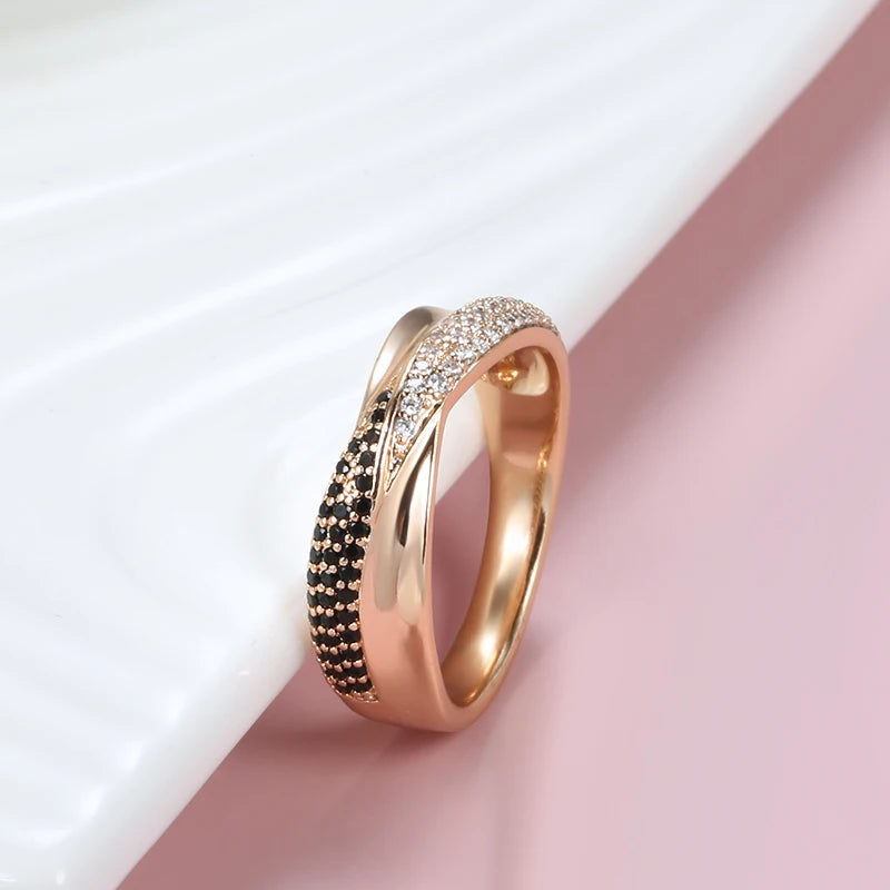 Luxuriöse glänzende schwarze weiße Zirkon-Fingerringe in 585er Goldfarbe für Frauen - Gothic-Schmuck für Partys und Hochzeiten