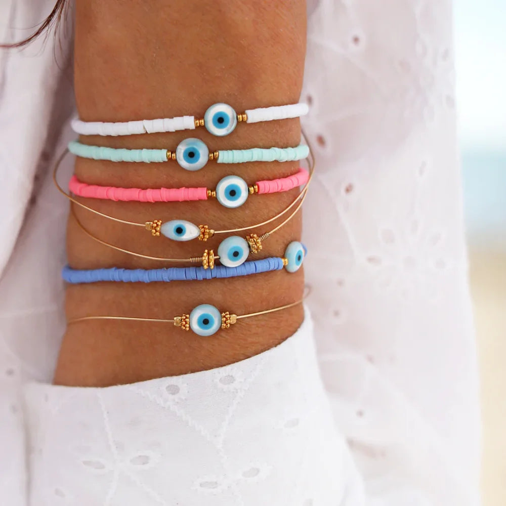 Boho Schmuck für Frauen: KKBEAD Evil Eye Armbänder mit Muschel, Heishi Scheibenperlen und Polymer Clay