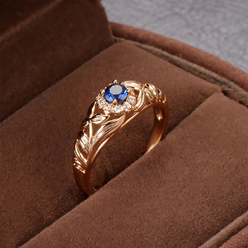 Hochwertiger 585er Roségold Ring mit natürlichen blauen Zirkonen