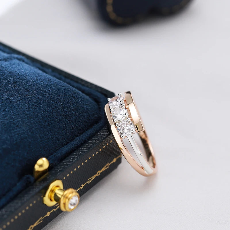 Luxus Drei große weiße natürliche Zirkonringe für Frauen 585 Roségold Silberfarbenes Mix-Hochzeitsdesign täglicher Brautschmuck