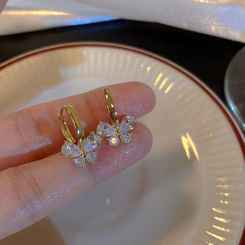 Schmetterlingsohrringe mit Zirkonia-Ohrbügel