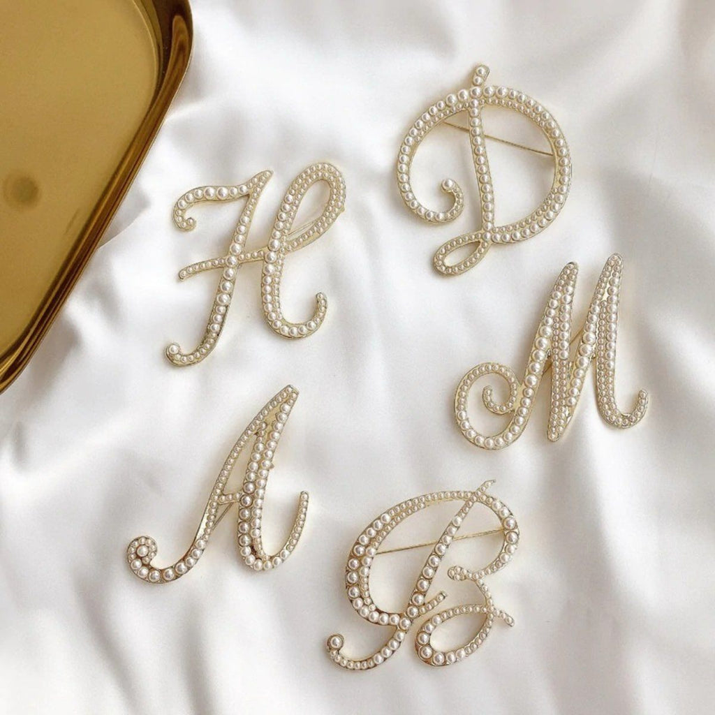Koreanischer Buchstabe Initial Pearl Besetzt Brosche Pin