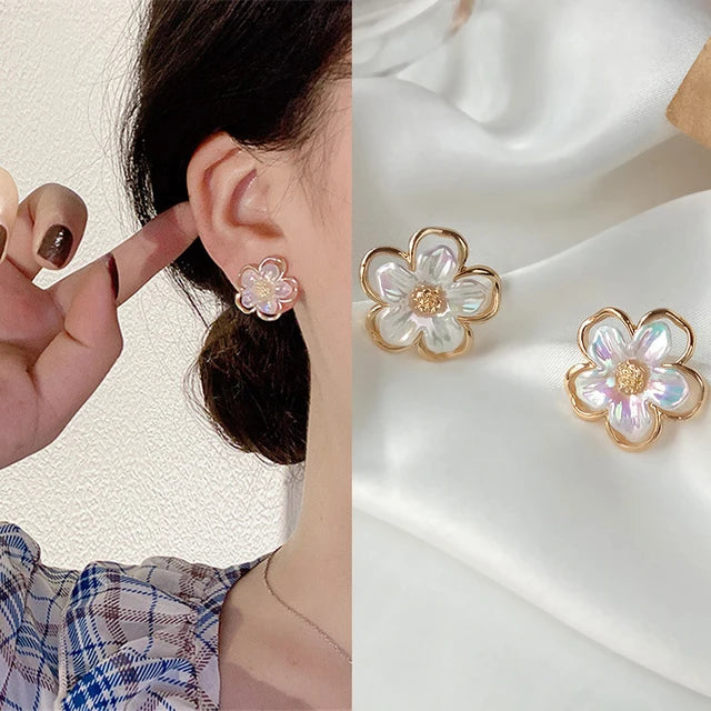 Weiße Blumenstecker für Frauen - Moderne, niedliche Ohrringe für Mädchen - Schmuckaccessoires für Partys und Geschenke