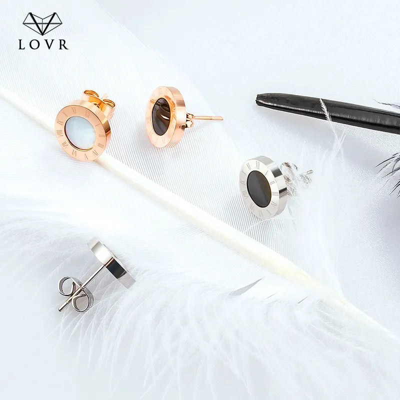 Modische Edelstahl Ohrstecker mit römischen Zahlen