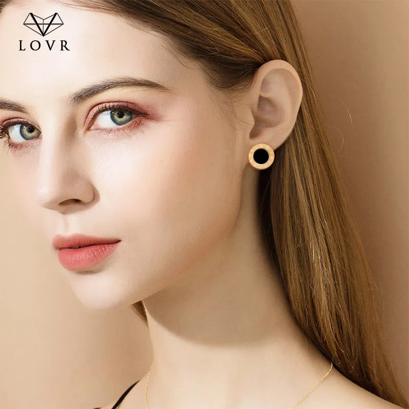 Modische Edelstahl Ohrstecker mit römischen Zahlen