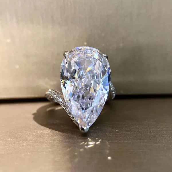 Hochwertige Moissanite Verlobungsringe aus Sterlingsilber | Transgems Moissanite Verlobungsringe