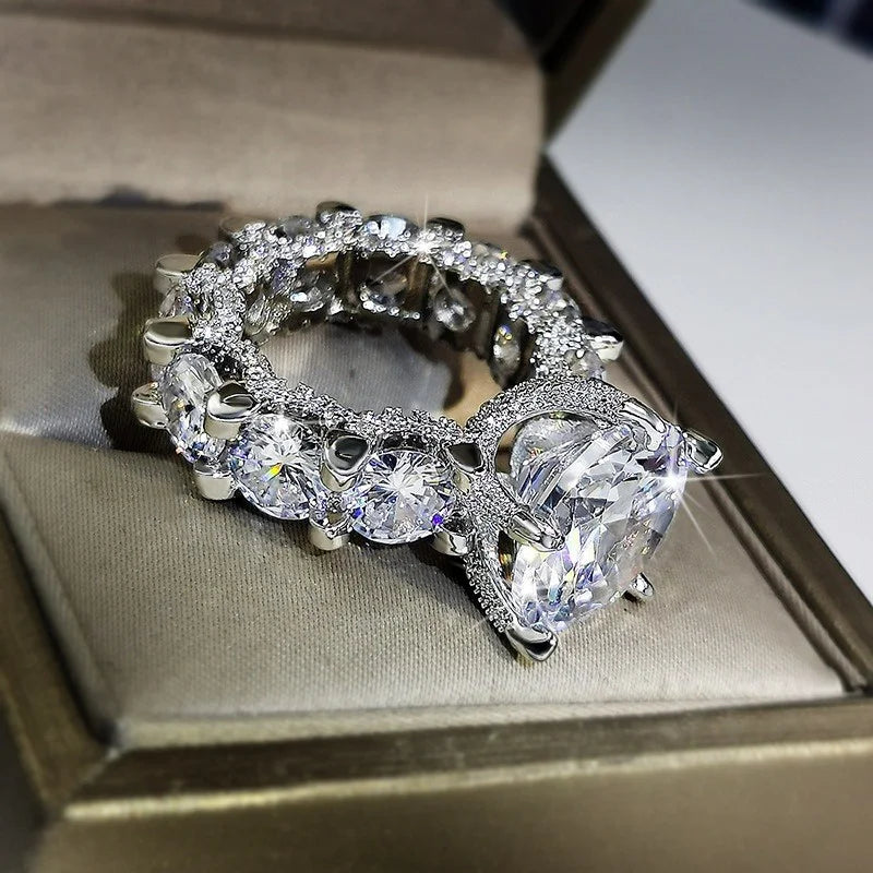 Elegante Designer Kristall Zirkon Ringe für Damen Accessoires Moissanite Ring Valentinstag Geschenk Schmuck Ästhetik Anillos Mujer