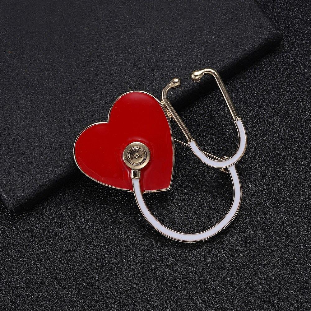 Medizinische Herzform Und Stethoskop Broschenstifte