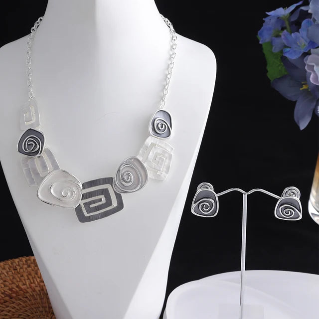 Bunte geometrische Ketten Emaille Trendy Mode Schmuck Chokers Legierung Klassischer Kragen Damen Elegante Halskette - Halskette