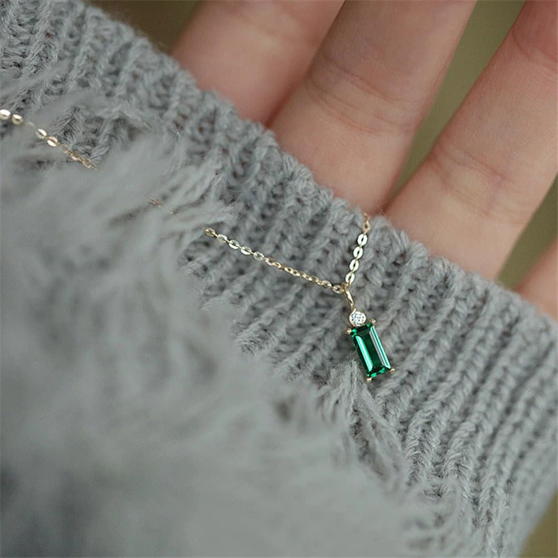 Minimalist Green Emerald Inspiriertes Schlüsselbein Anhänger Halsketten