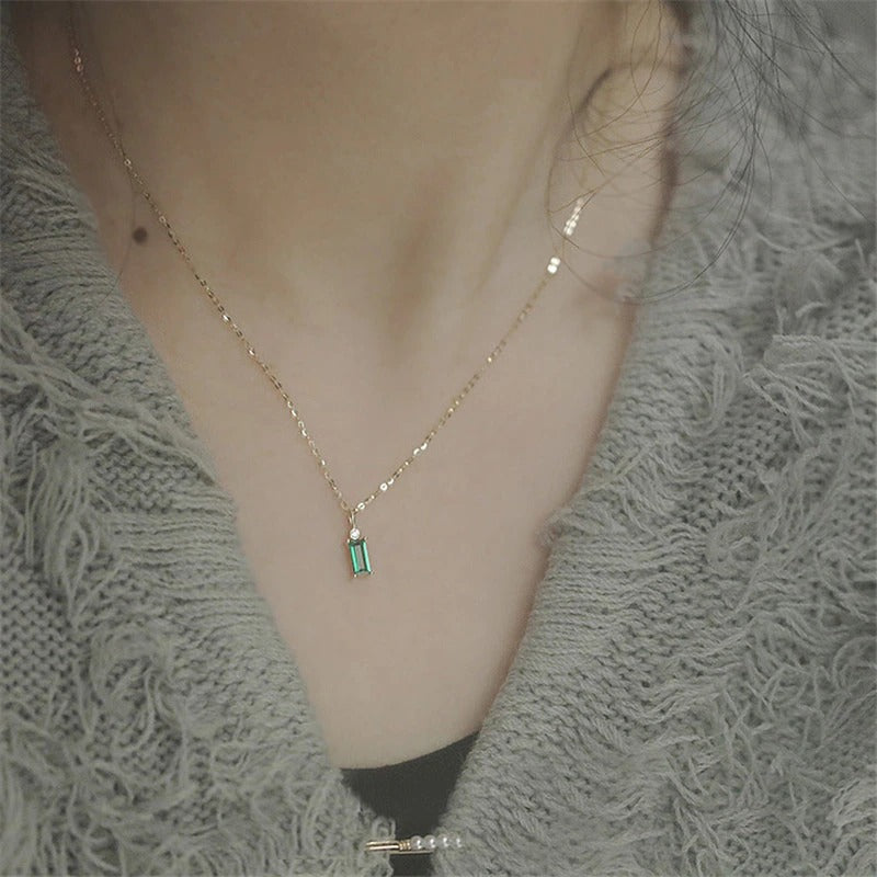 Minimalist Green Emerald Inspiriertes Schlüsselbein Anhänger Halsketten