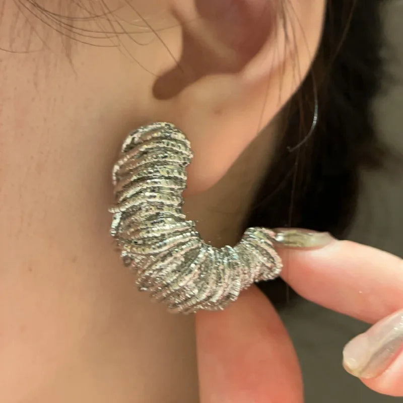 Moderne Schmuck 925 Silber Nadel Hiphop Cooler Stil Metallische geometrische Ohrringe für Frauen Mädchen Geschenk Heißer Verkauf Beliebtes Zubehör