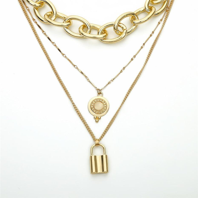 Multi Layer Kantiges Schloss Und Ketten Halskette