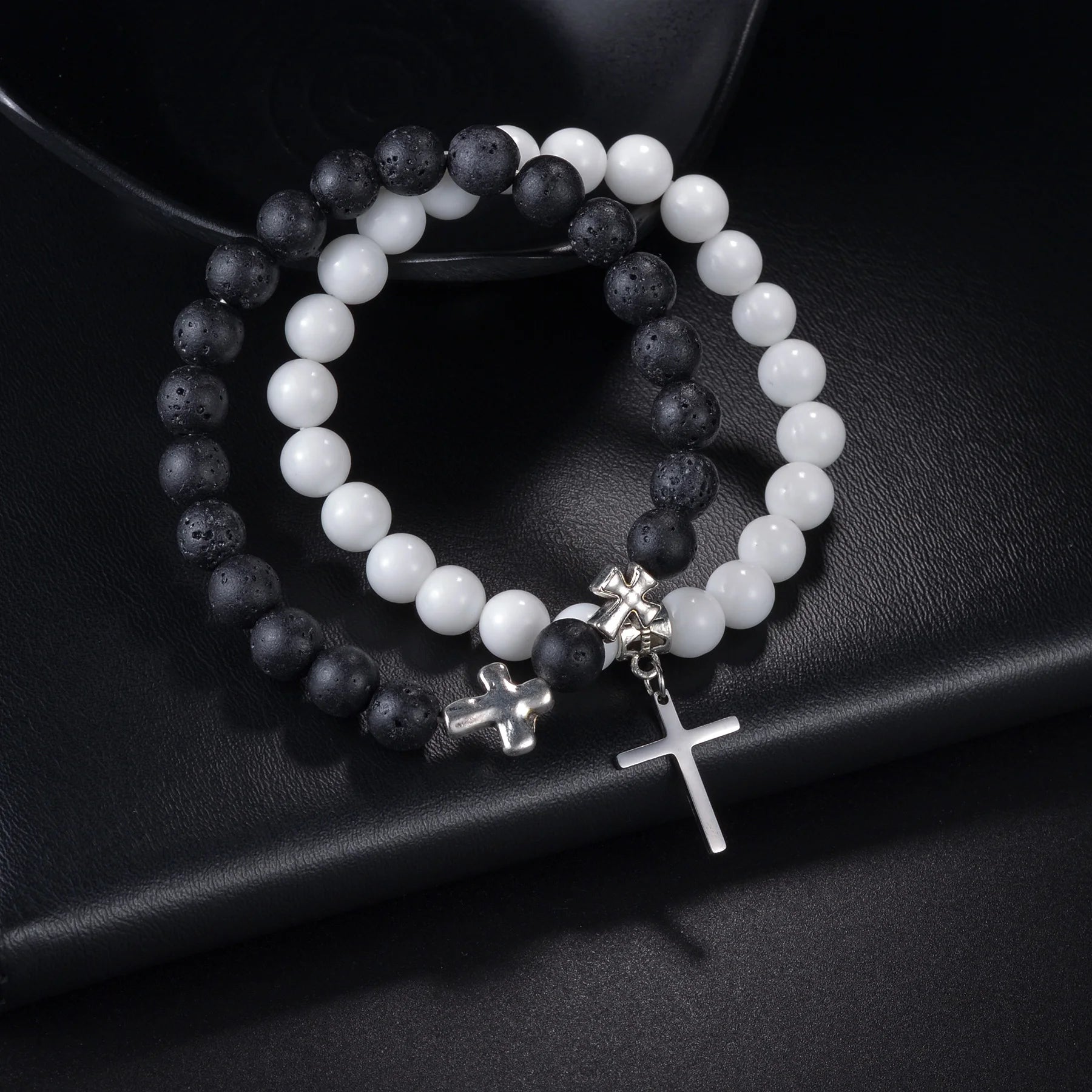 Armbänder aus Natursteinen