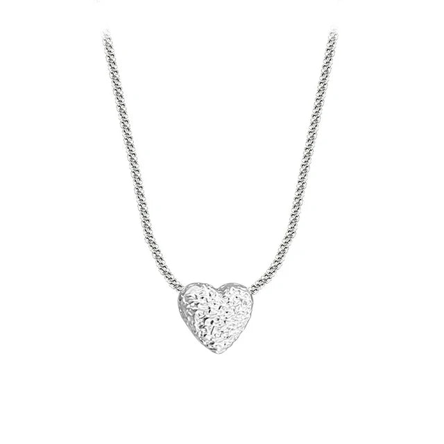 Herzanhänger mit Hammermuster aus 925er Sterlingsilber für Frauen - Boutique-Schmuckgeschenk NK153