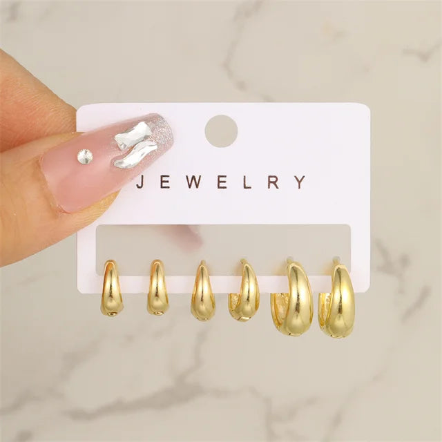 Elegante Vintage Goldfarbene Ohrring-Sets mit Metall-Dangle-Hoop-Ohrringen für Damen - Modischer Schmuck im Großhandel