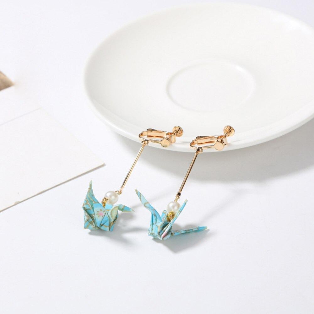 Ein Einzigartiger Papierkran Origami Ohrringe