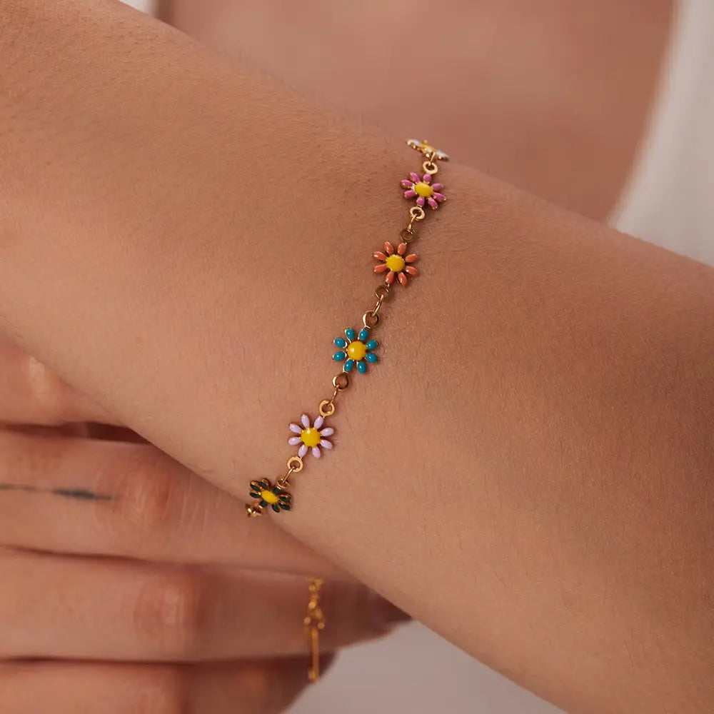 Bunte Daisy Armband für Frauen, vergoldet mit PVD 18K, modischer Schmuck für Verlobung und Hochzeit