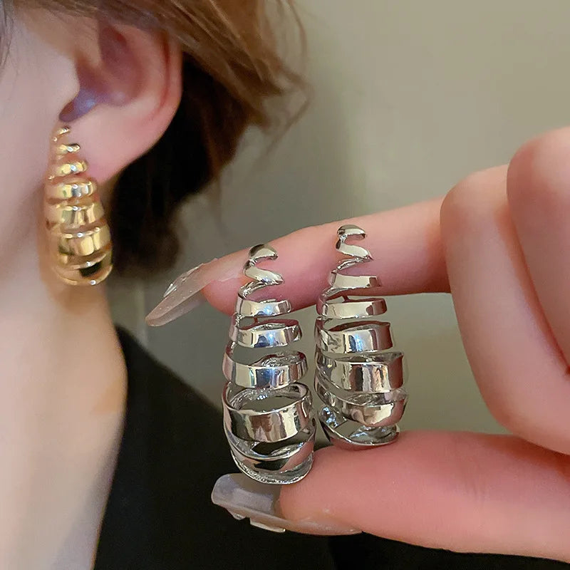 Vintage Spiral Ohrringe für Frauen - Leichte Tropfenohrringe im Punk-Stil