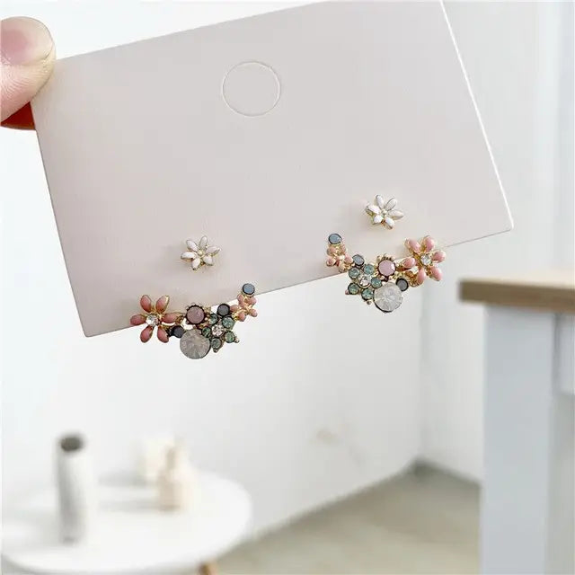 Romantische Zirkonblumenstecker für Frauen Koreanische Kristall süße Schmetterlingsblumen Tulpen exquisiter Ohrring Party Charm Schmuck