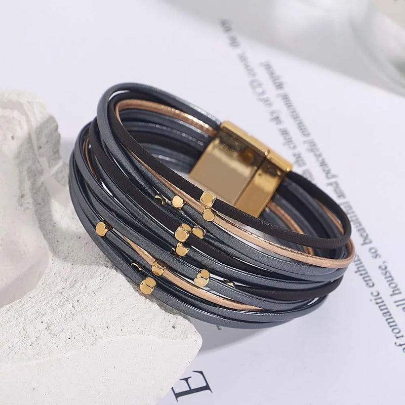 Mehrschichtiges dreifarbiges Wickelarmband