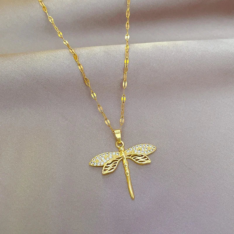 Goldene Libellen-Halskette