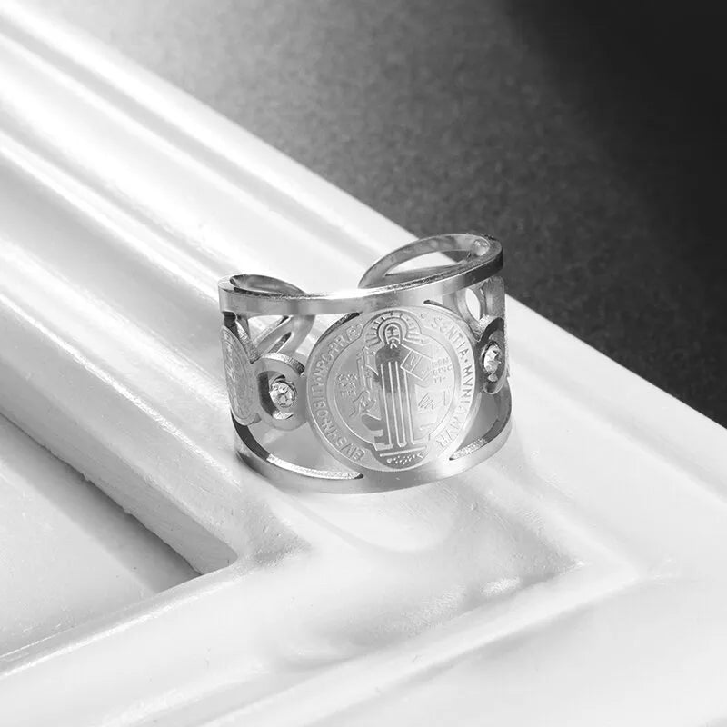 Offener Ring mit hohlem Zirkon im exquisiten Design der Spitzenklasse