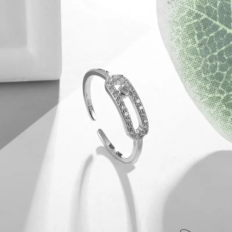 Offener Ring mit hohlem Zirkon im exquisiten Design der Spitzenklasse