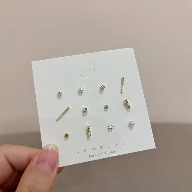 Modische geometrische Ohrringe mit glänzenden Strassperlen für Frauen und Mädchen