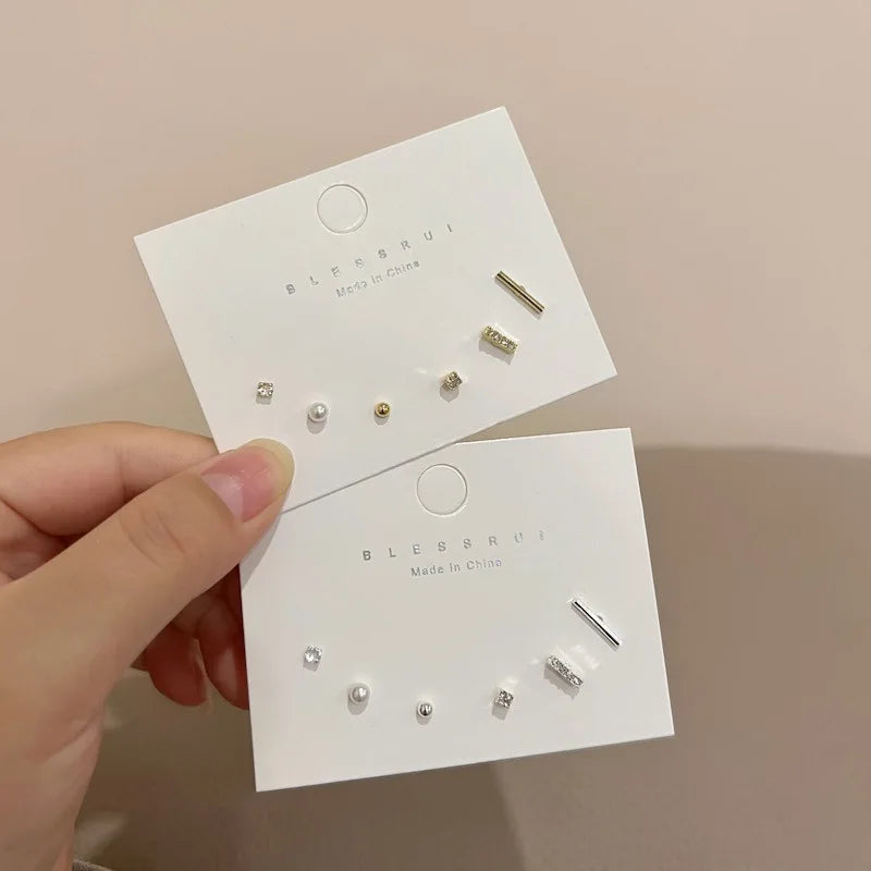 Modische geometrische Ohrringe mit glänzenden Strassperlen für Frauen und Mädchen